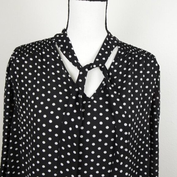 BY DESIGN Neck Tie Top Women's Plus Size 1X Black Polka Dot Smocked Shoulder - Picture 8 of 10